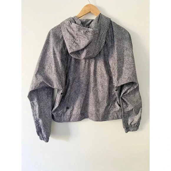 Lululemon Jacket Women’s 6 I Put A Shell On You - Picture 6 of 11